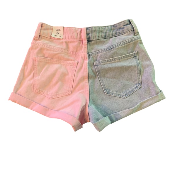NWT PacSun High Waisted Mom Shorts Half and Half Denim Blue & Pink - Size 24 - Picture 2 of 7